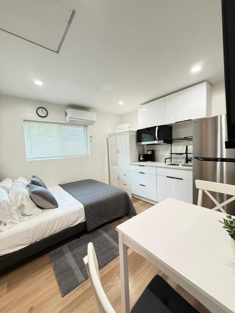 Modern Studio Stylish &Cozy Ieft Unit Лос-Анджелес Экстерьер фото