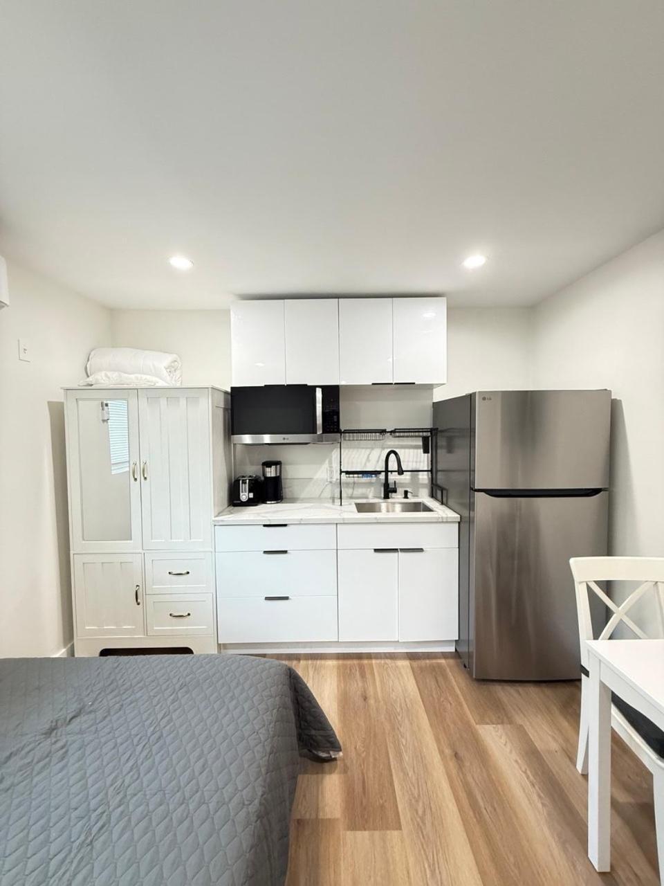 Modern Studio Stylish &Cozy Ieft Unit Лос-Анджелес Экстерьер фото
